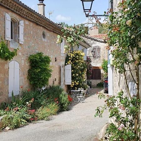 La Maison Des Cornieres Fources Exterior photo