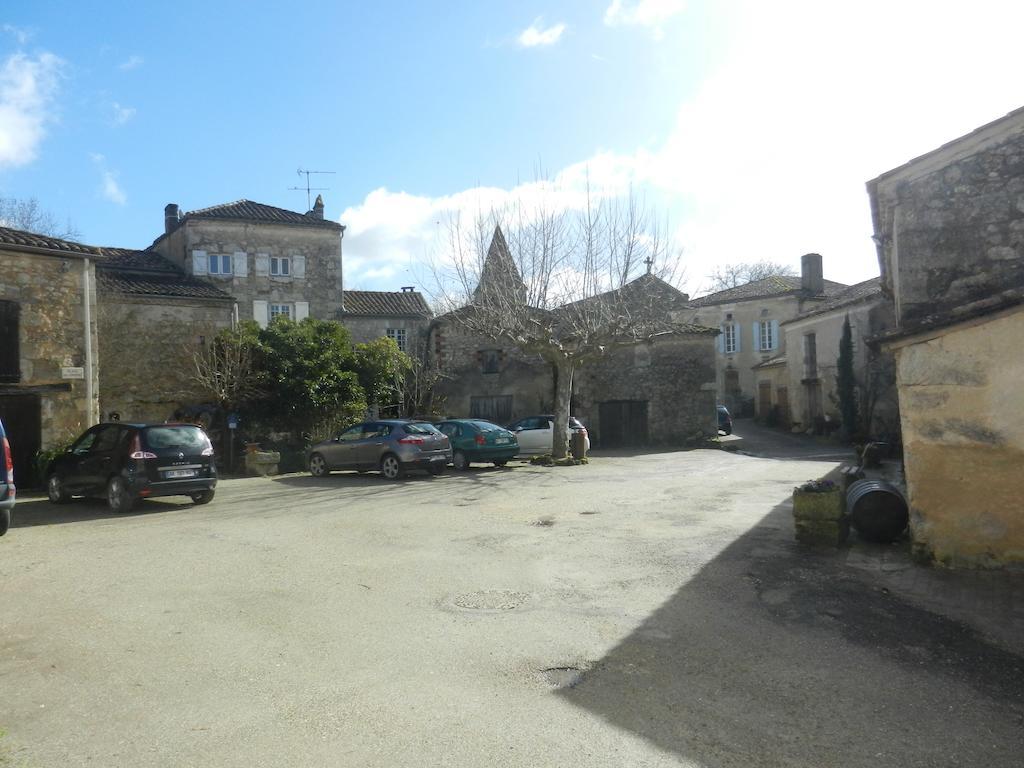 La Maison Des Cornieres Fources Exterior photo