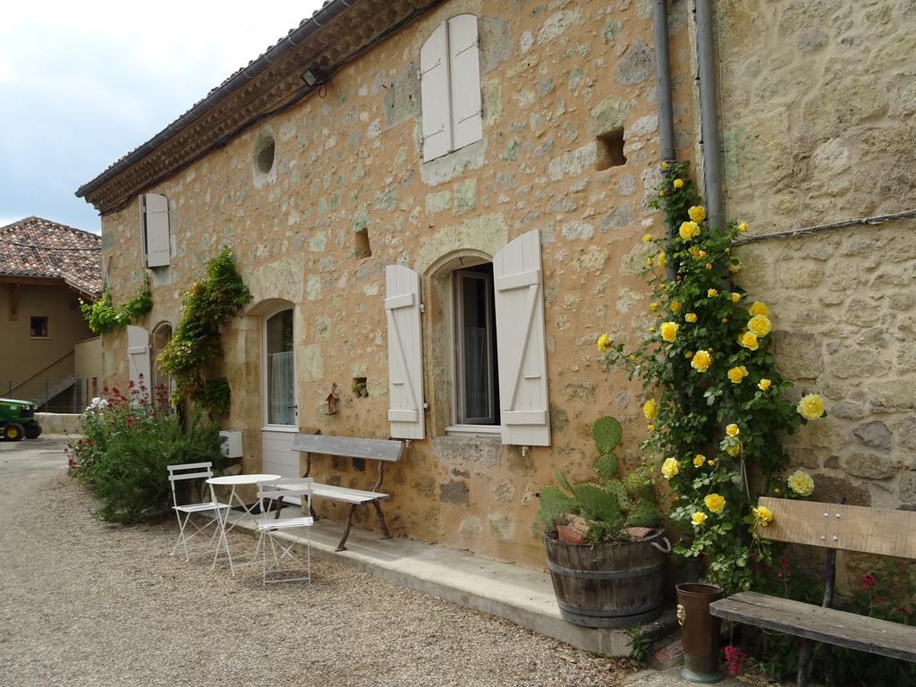 La Maison Des Cornieres Fources Exterior photo